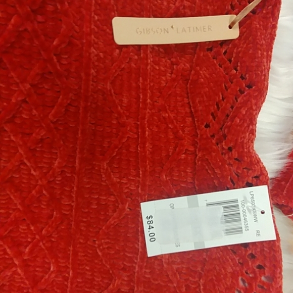 Gibson Latimer Red Chenille Cold Shoulder Sweater - Picture 3 of 8